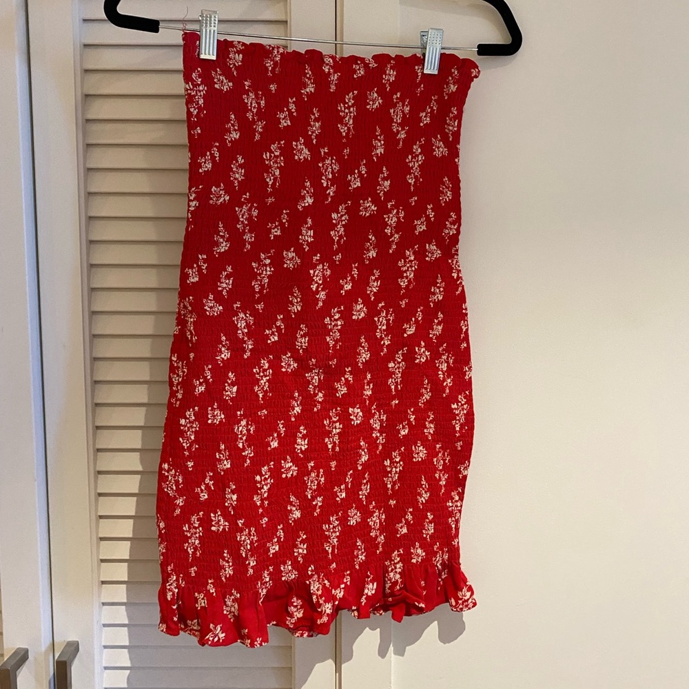 Reformation crinkle red dress - size M